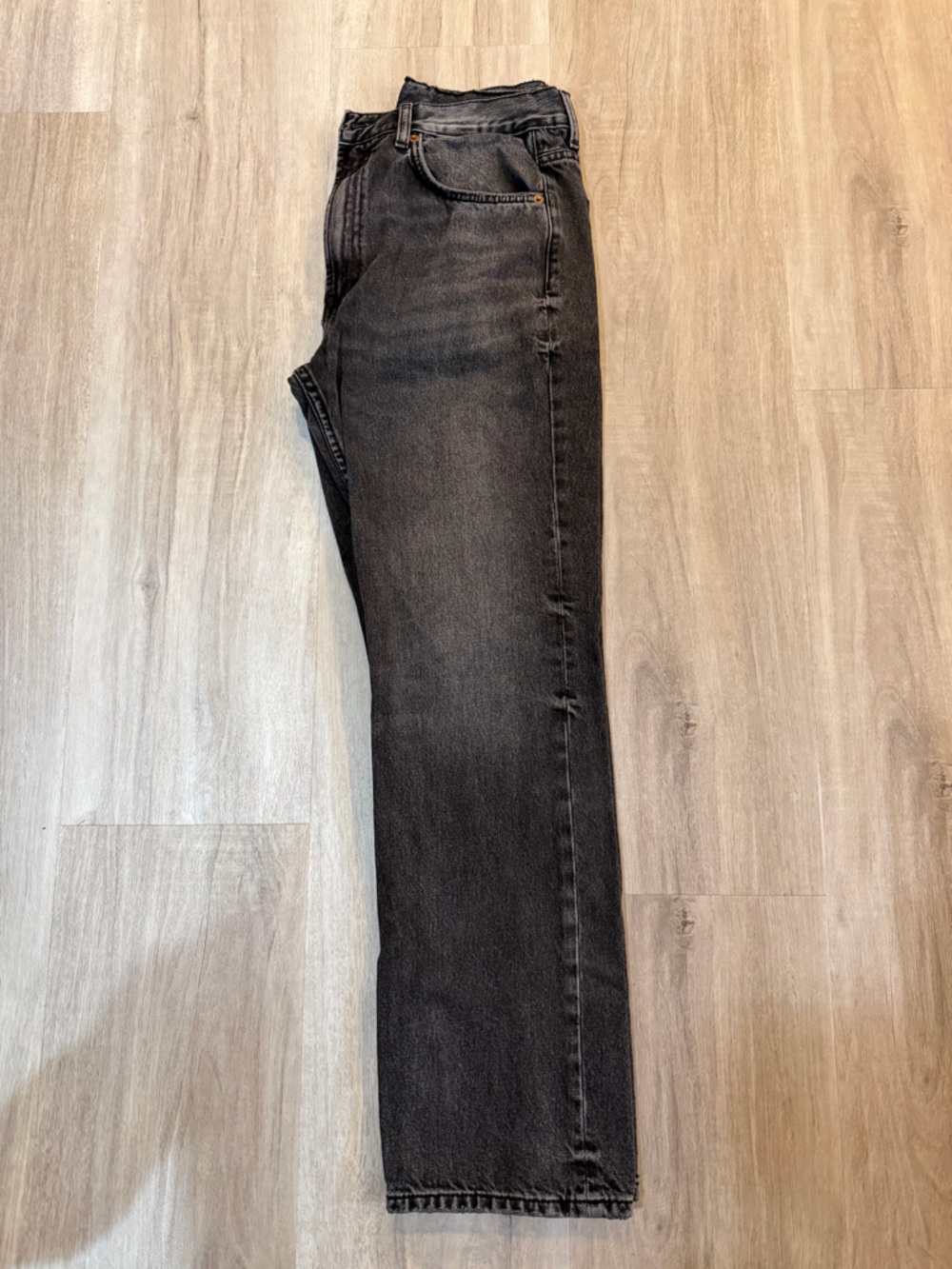 Zara women’s Straight Black Denim Jeans